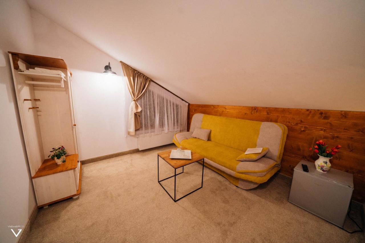 Casa Carmen Ξενοδοχείο Dorna Arini Εξωτερικό φωτογραφία